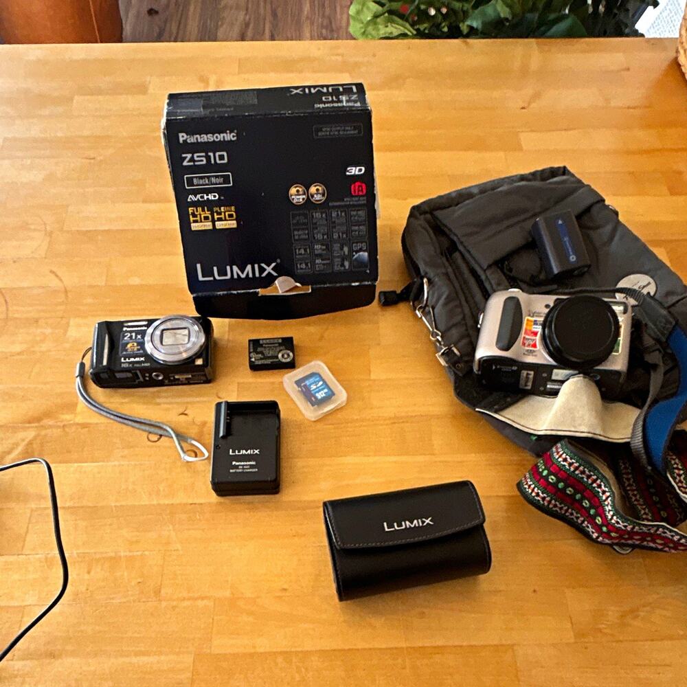 Panasonic LUMIX DMC-ZS10 Black Compact 14.1MP 16x Zoom GPS 3" LCD